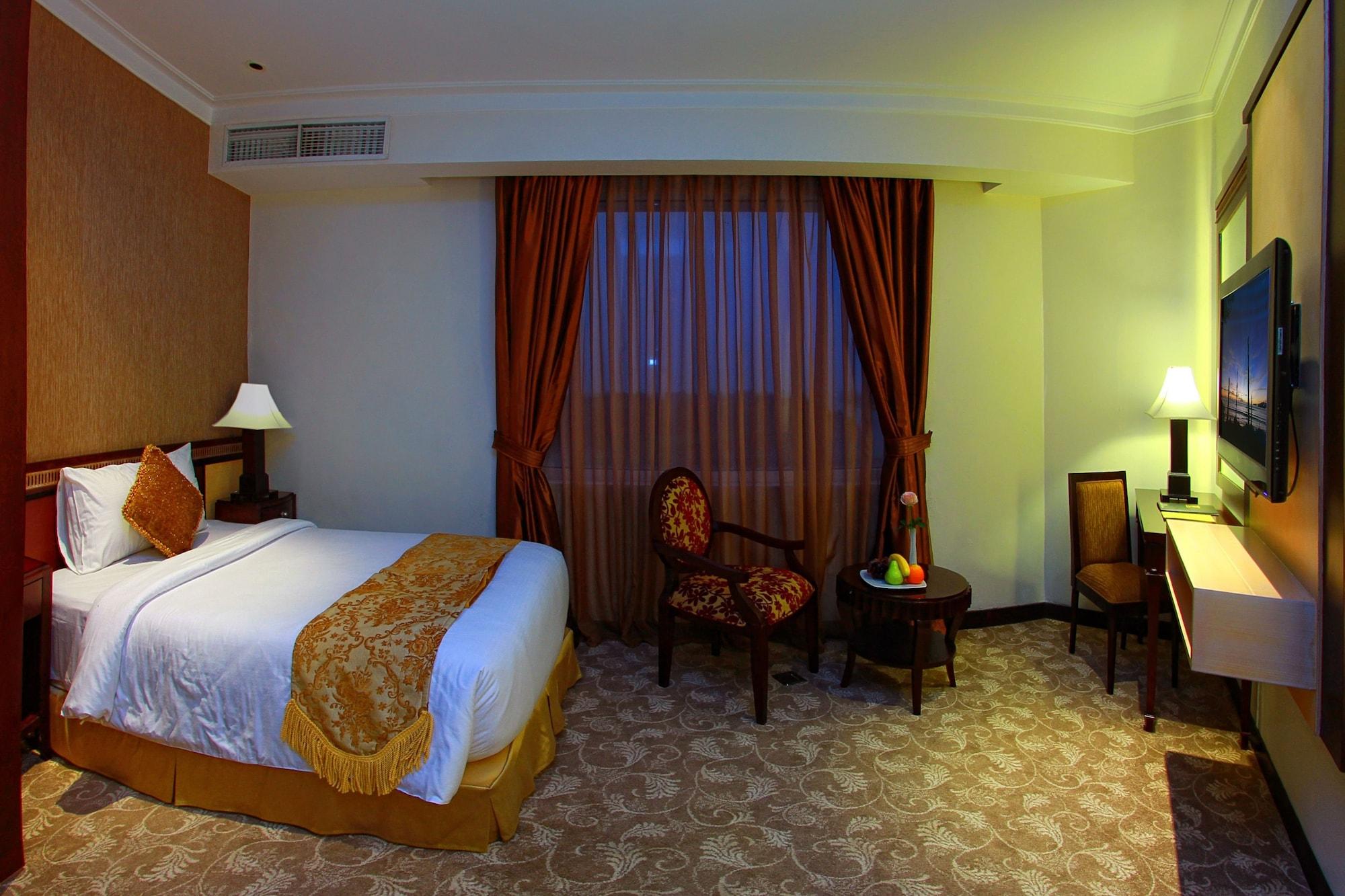 Premier Basko Hotel Padang  Esterno foto