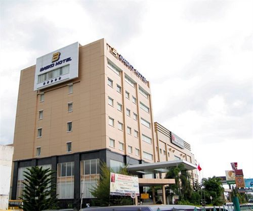 Premier Basko Hotel Padang  Esterno foto
